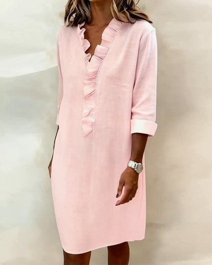 Robe Unie à Volants avec Col en V