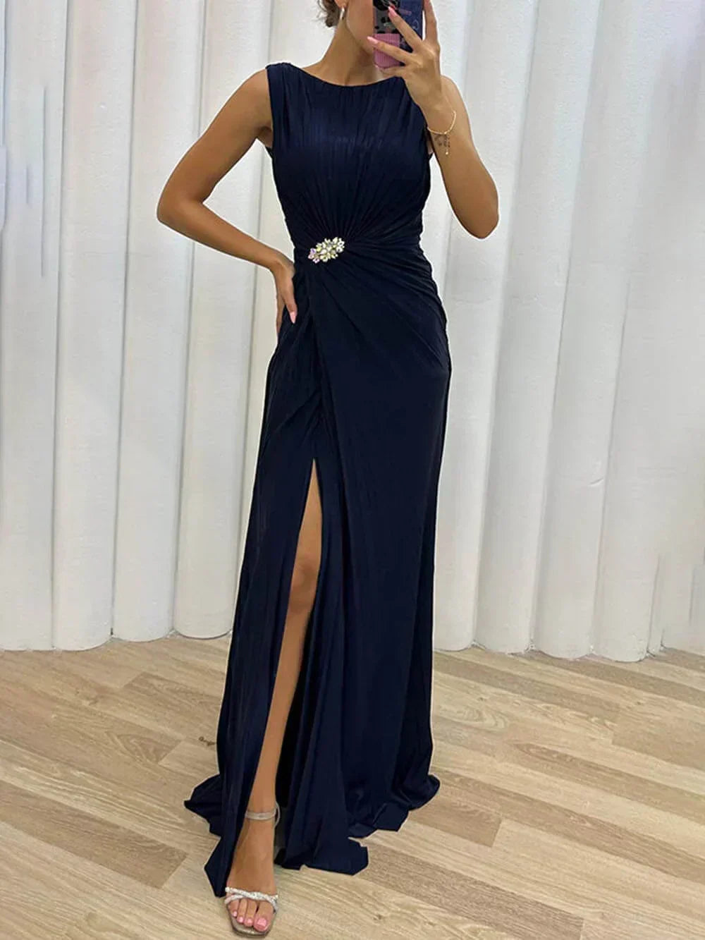 Kendra - Robe Maxi Fendue qui Met en Valeur la Silhouette