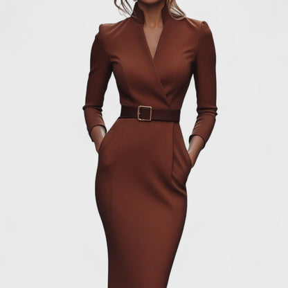 Naomi | Robe noire raffinée