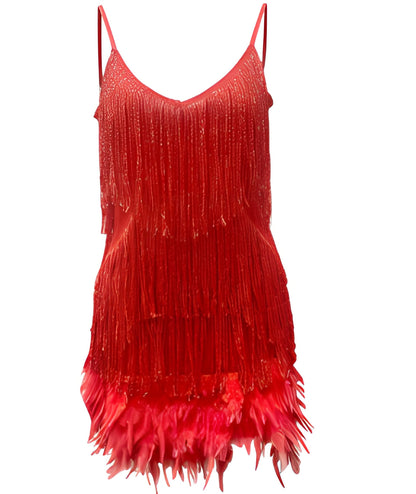 Mara - Une élégante robe de cocktail avec des ornements en plumes