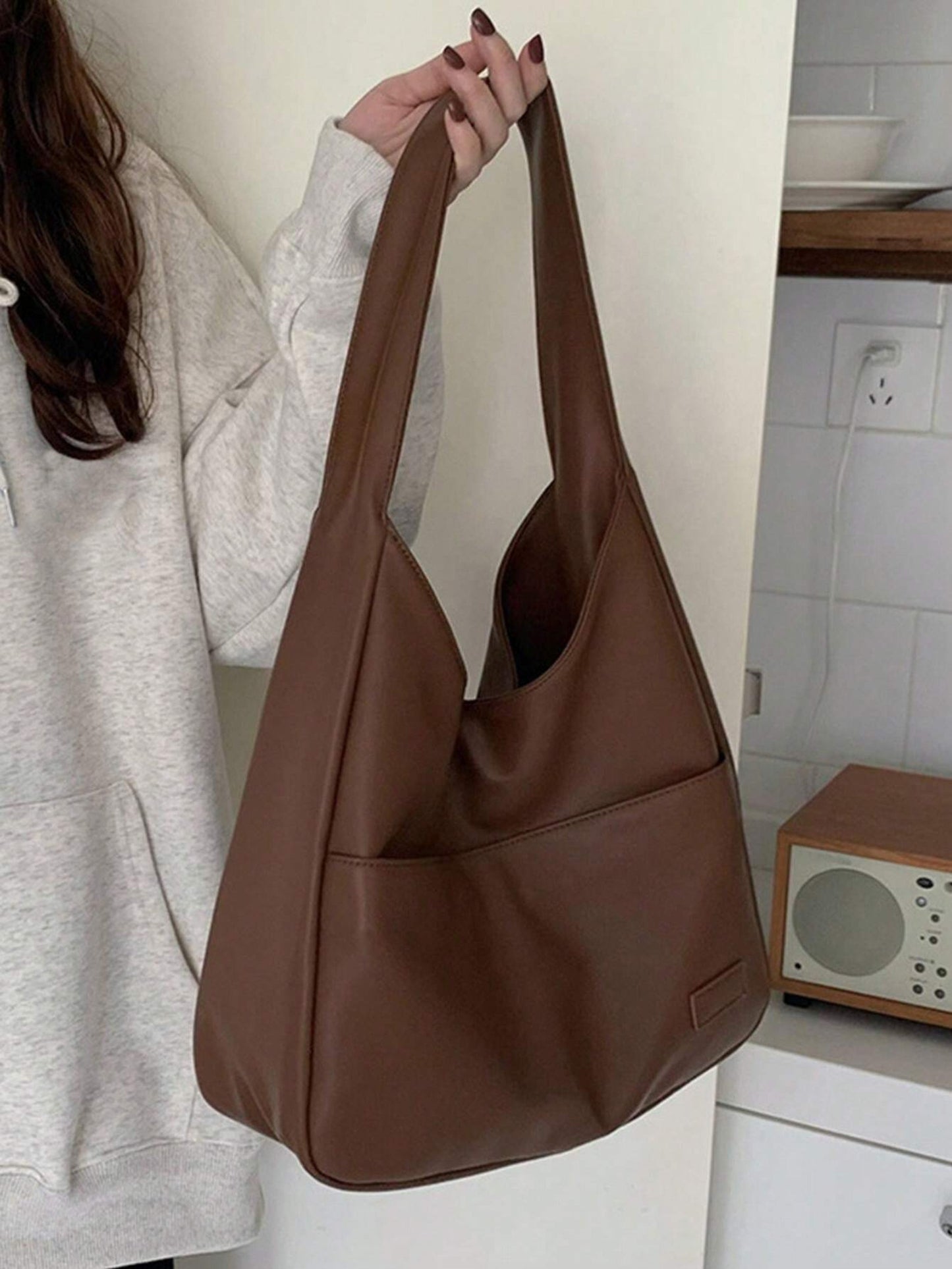 Helena | Sac à Bandoulière Structuré et Élégant