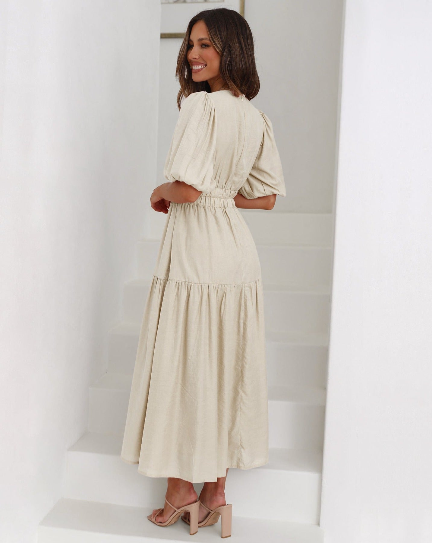 Robe Ella Décolleté en V Manches Bouffantes