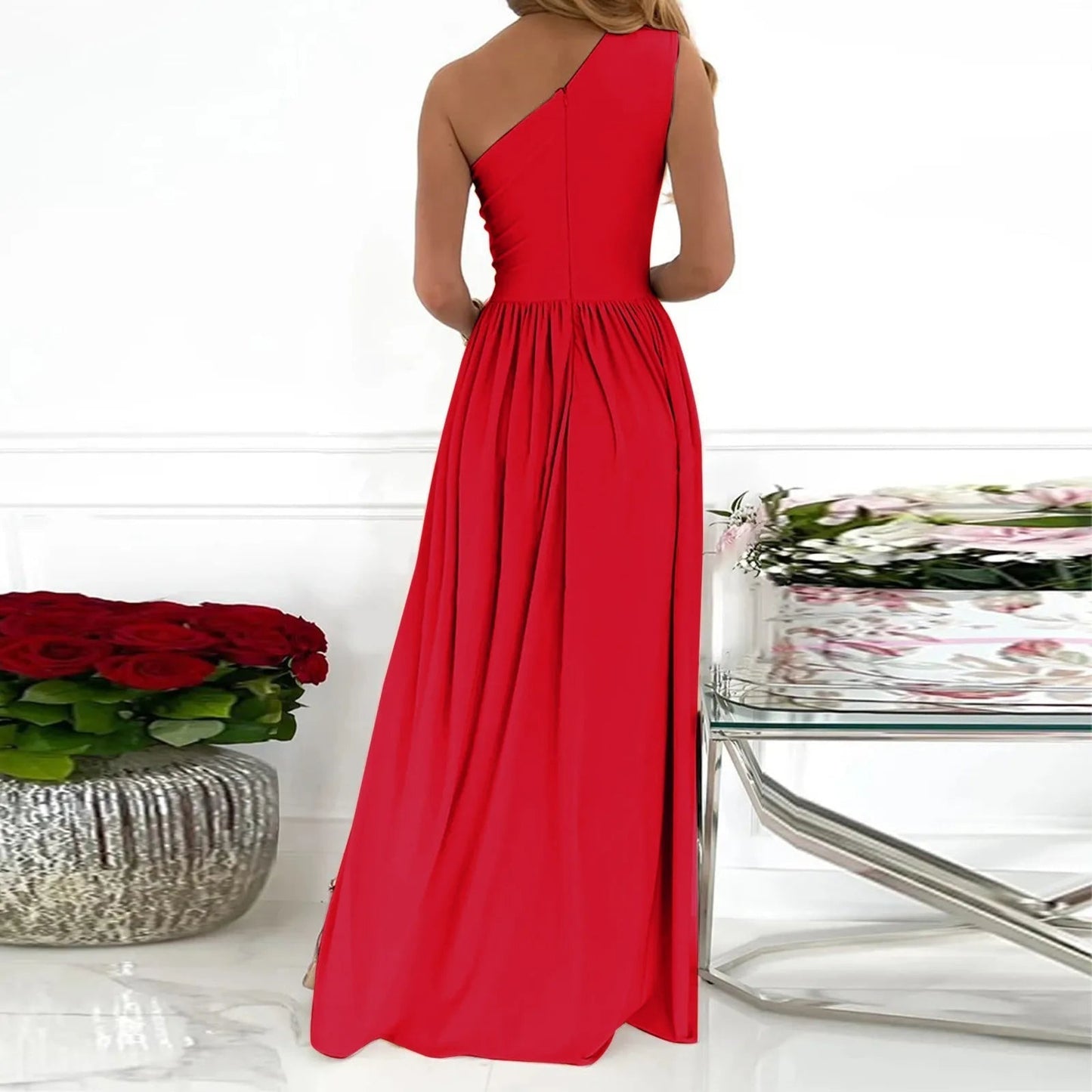 Robe Asymétrique avec Fente - Élégance Intemporelle