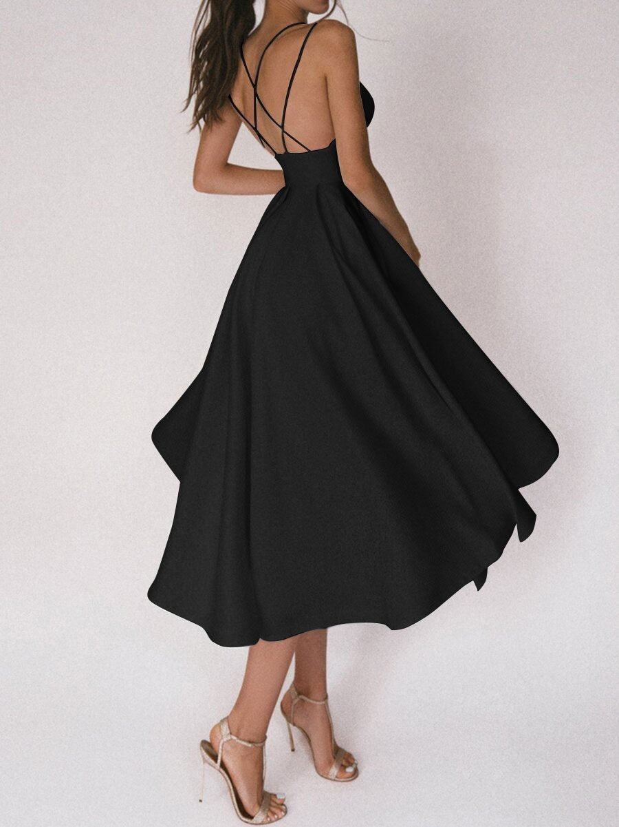 Gabriella - Robe satinée avec bretelles croisées