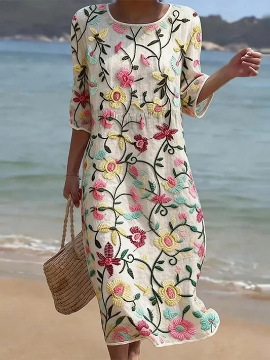 Robe décontractée pour femme avec imprimé floral.