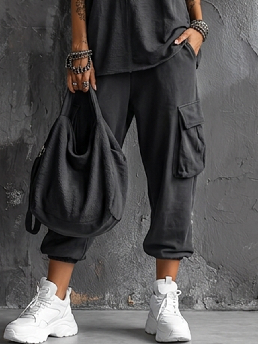 Ensemble Haut Sans Manches en Coton Gris Foncé + Pantalons Cargo Jogger Style Casual Femme