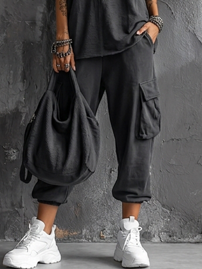 Ensemble Haut Sans Manches en Coton Gris Foncé + Pantalons Cargo Jogger Style Casual Femme