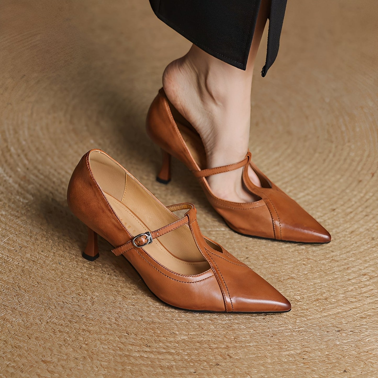 Josie - Élégantes chaussures à talons en cuir avec fermeture en T pour femmes