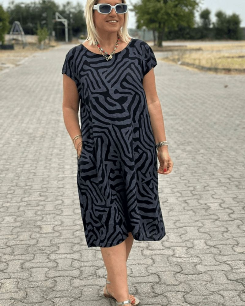 Robe d'été à col rond - Élégance intemporelle