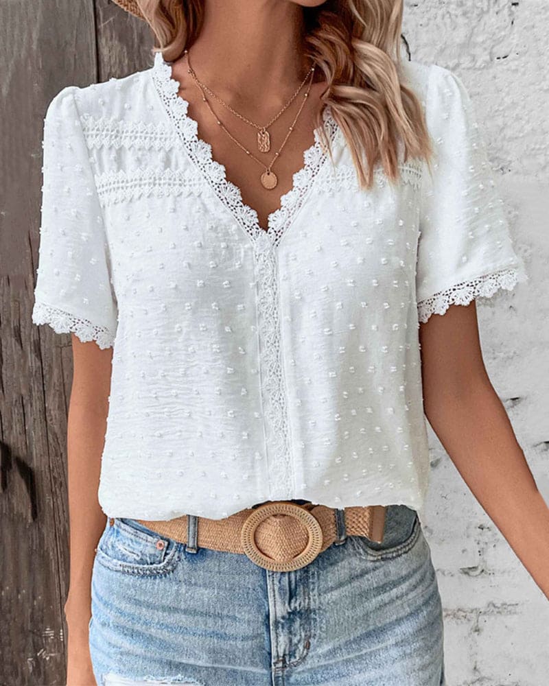 ZOE | Blouse en Dentelle à Manches Courtes avec Décolleté en V
