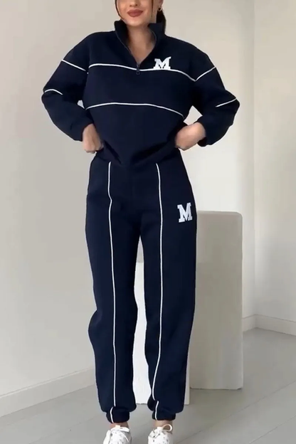 DESIREE – ENSEMBLE DE DETENTE SPORTIF AVEC ZIP
