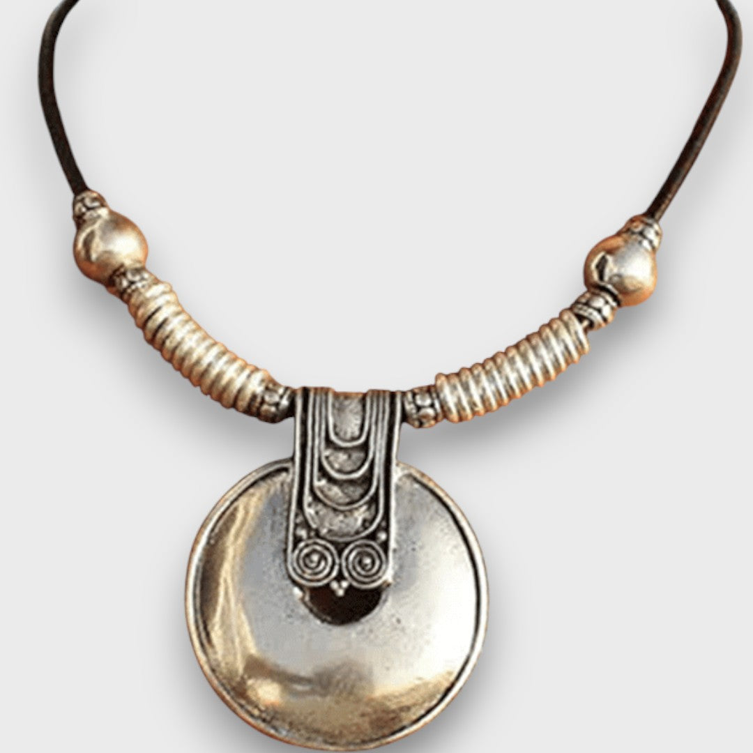 Selena – Collier Boho Vintage avec pendentif en anneau