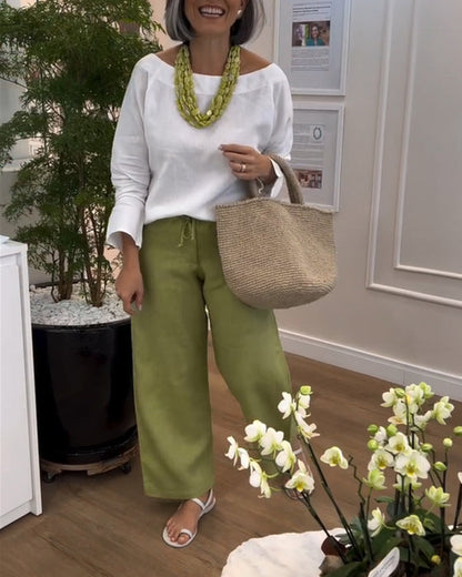 T-shirt blanc à col rond avec manches longues + Pantalons décontractés larges verts