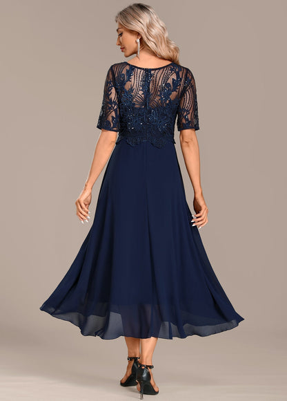Robe Courte en Dentelle Bleu Marine avec Manches Courtes et Col Rond