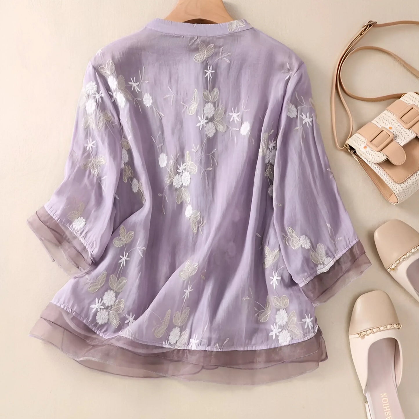 Carmelita – Blouse Transparente Brodée