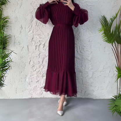 Robe de Soirée Élégante Automnale avec Détails en Tulle
