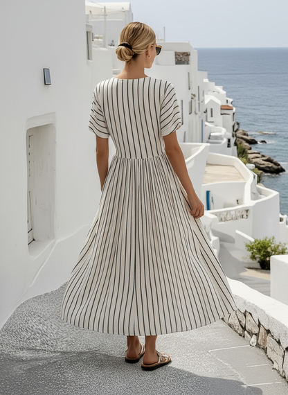 Robe élégante en lin avec taille croisée