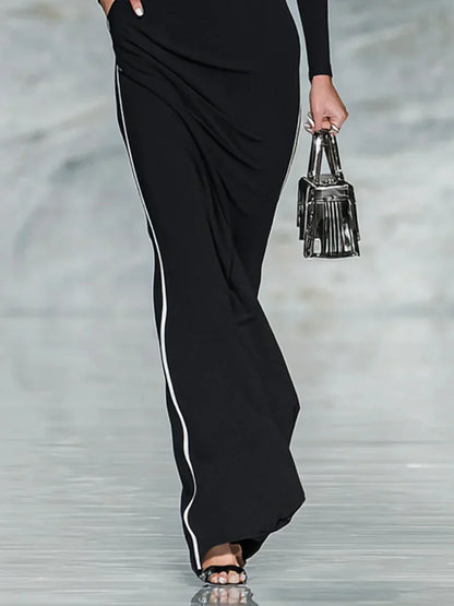 Robe Maxi Ajustée à Manches Longues avec Décolleté Carré et Bord Bicolore (Blanc et Noir)