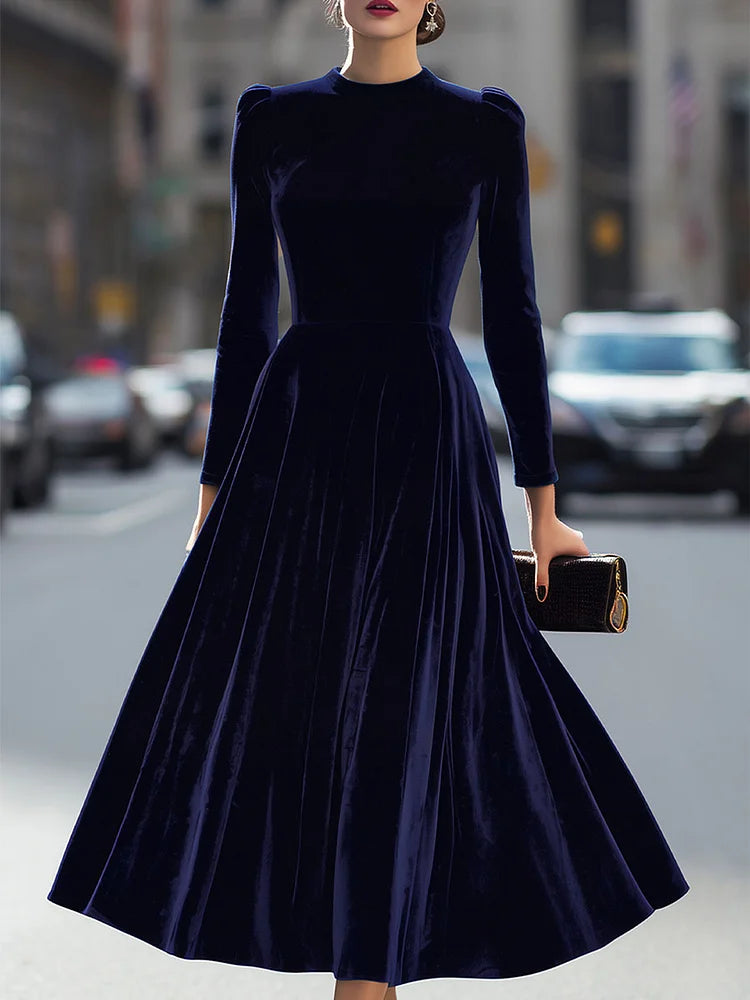 Robe midi en velours luxueux avec manches longues