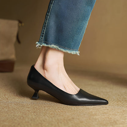Rhea - Élégantes chaussures en cuir à bout pointu pour femme