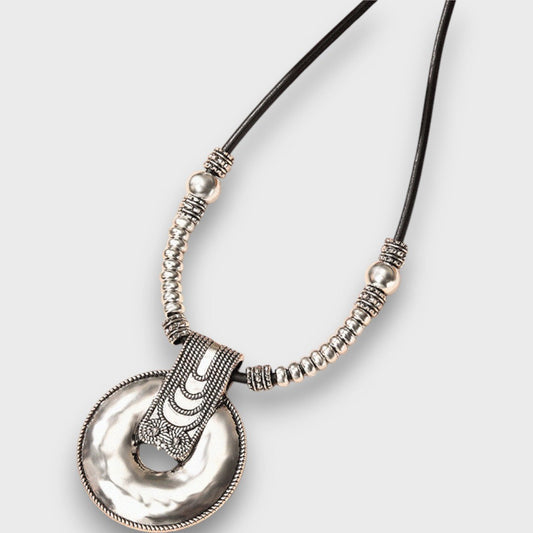 Selena – Collier Boho Vintage avec pendentif en anneau