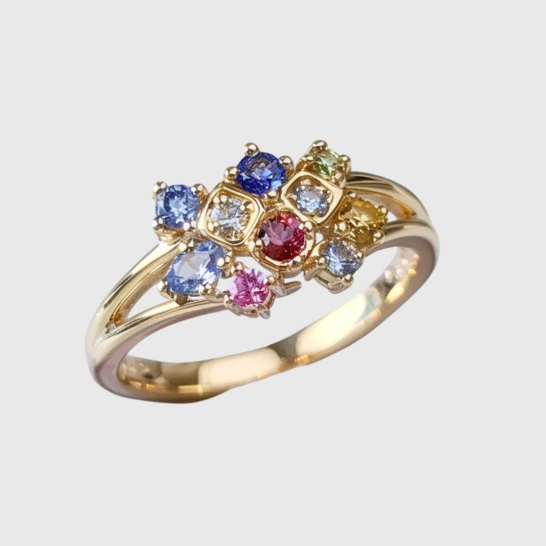 Bague en or avec cristal coloré