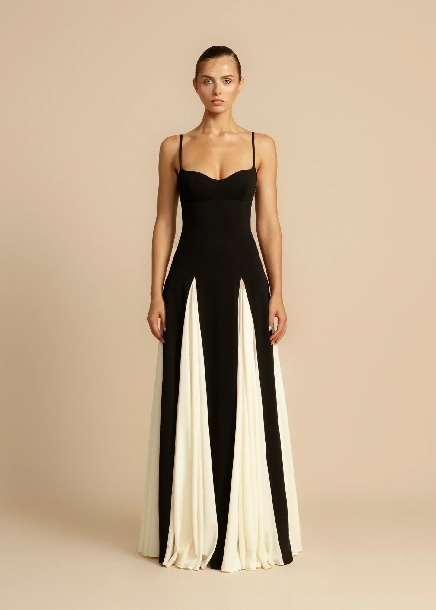 Celia | Robe Maxi Élégante avec Volants Contrastés