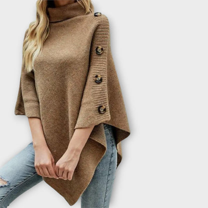 Poncho en Maille Douce avec Détails Boutonnés