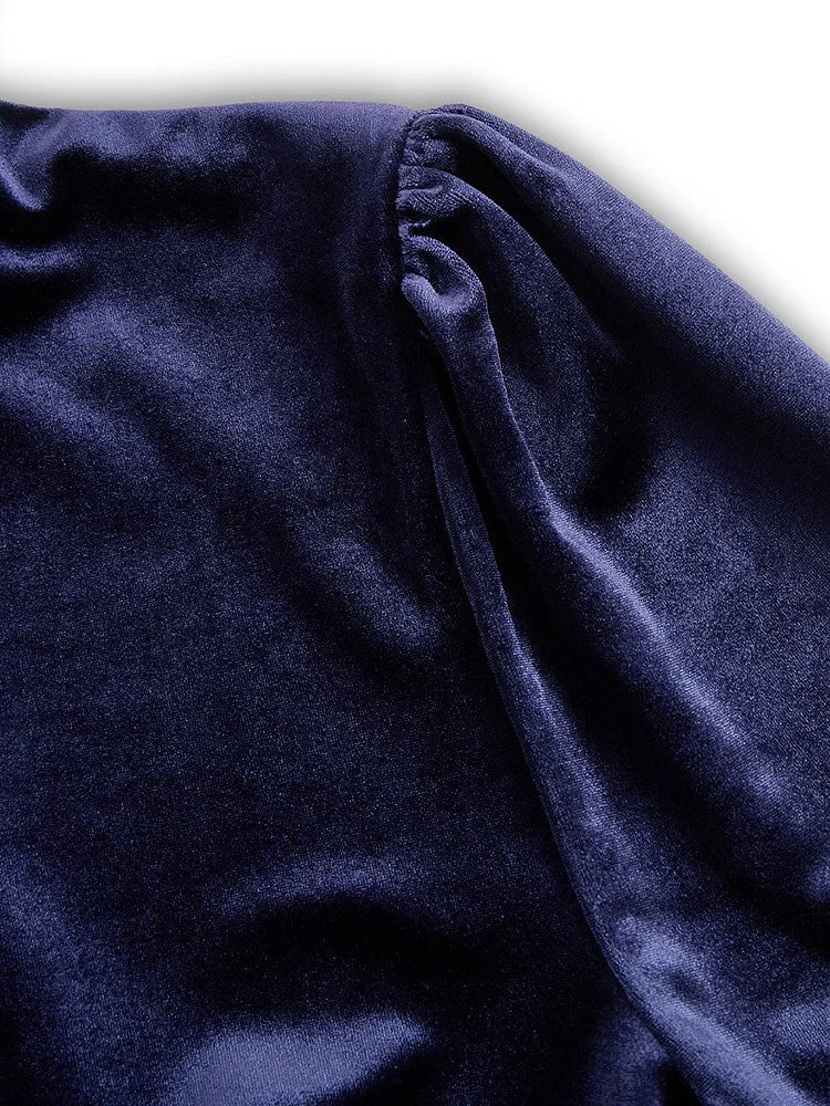 Robe midi en velours luxueux avec manches longues