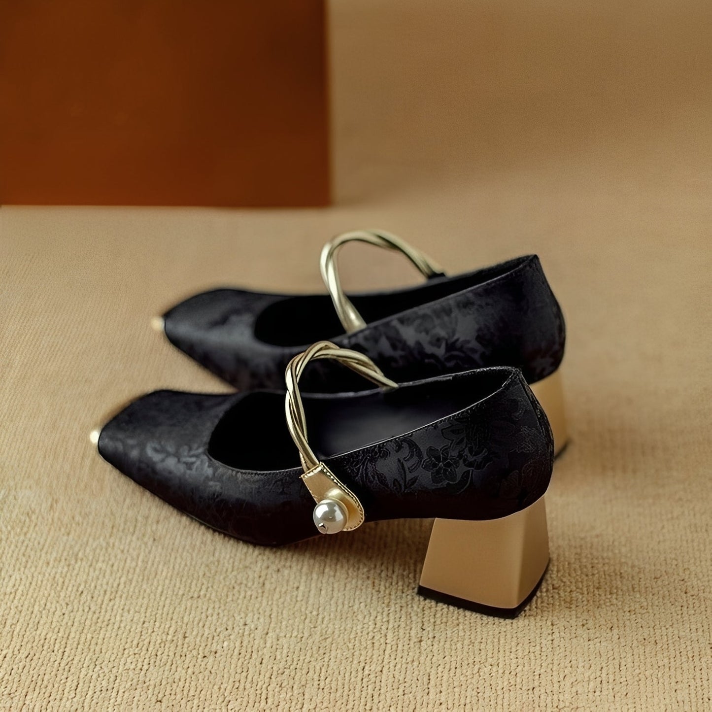Rhonda - Élégantes chaussures à talon bloc luxueuses avec relief pour femmes