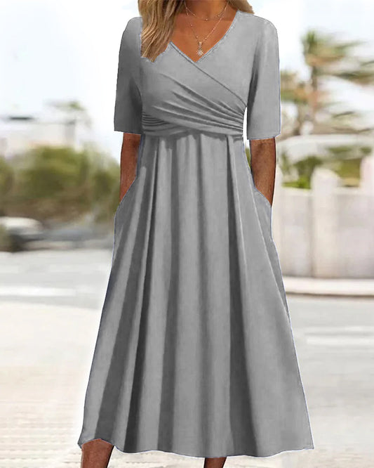 Pien | Robe Croisée Élégante avec Manches Courtes