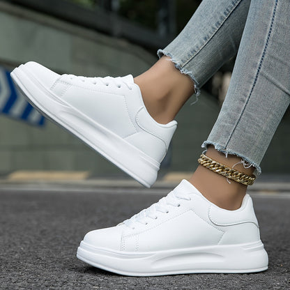 Romy - Baskets en cuir blanc avec un aspect épuré