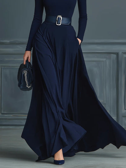 Eleonora - Robe en tricot bleu foncé avec col montant