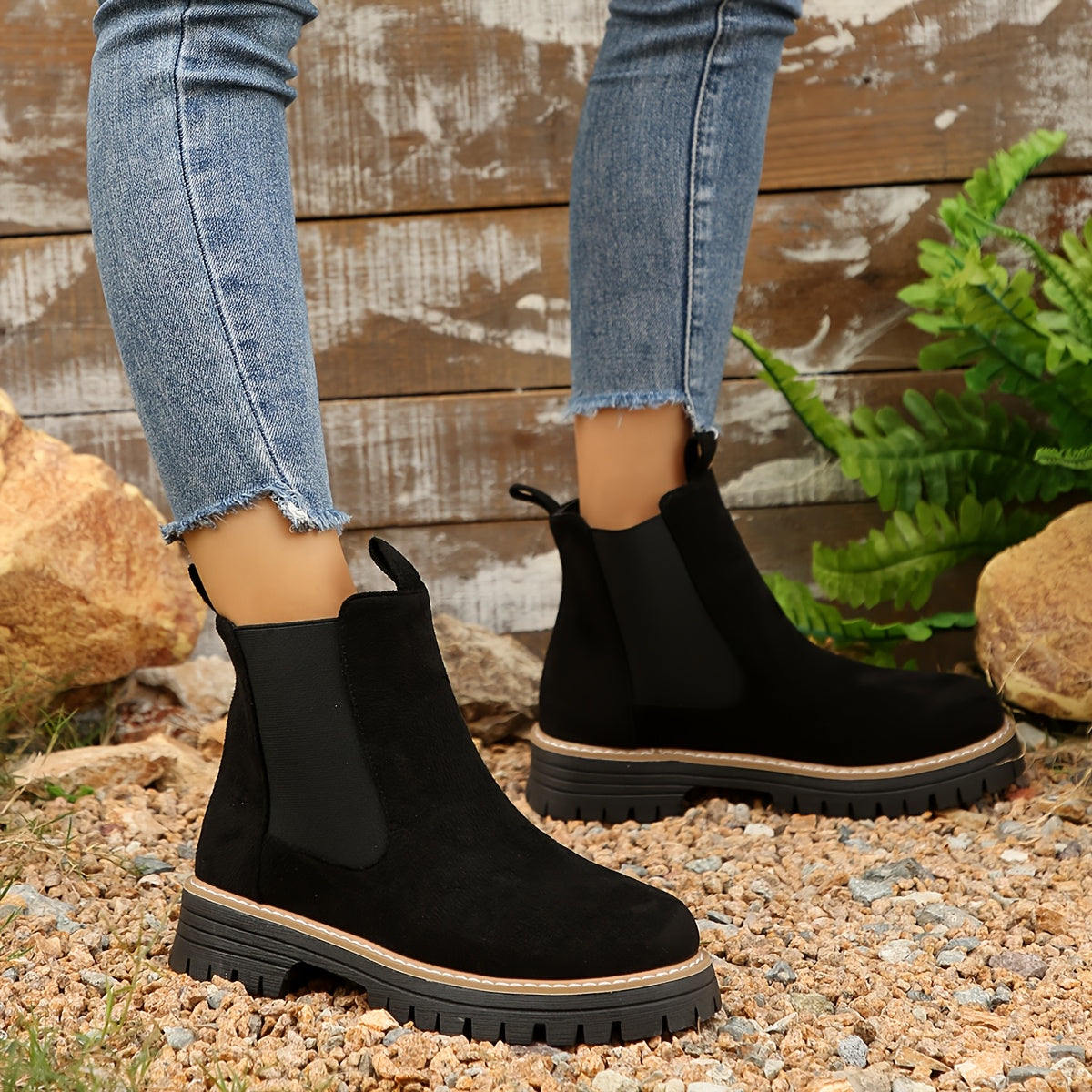 Bottines pour femmes en couleur unie avec semelle épaisse
