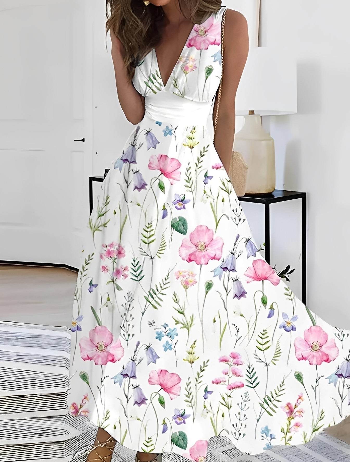 Lucie - Robe maxi élégante avec décolleté en V et imprimé floral pour femmes