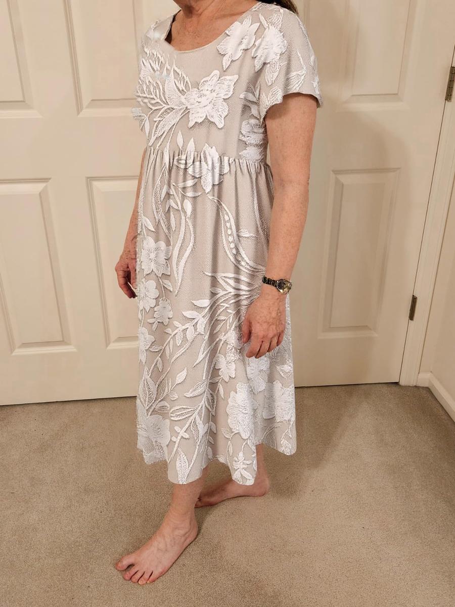 Maëlle – Robe Midi Classique avec Imprimé et Poches Latérales