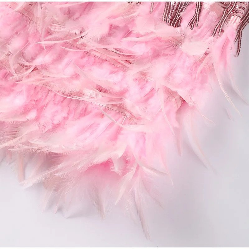 Meera - Robe Courte de Fête en Plumes, Élégante et Éblouissante