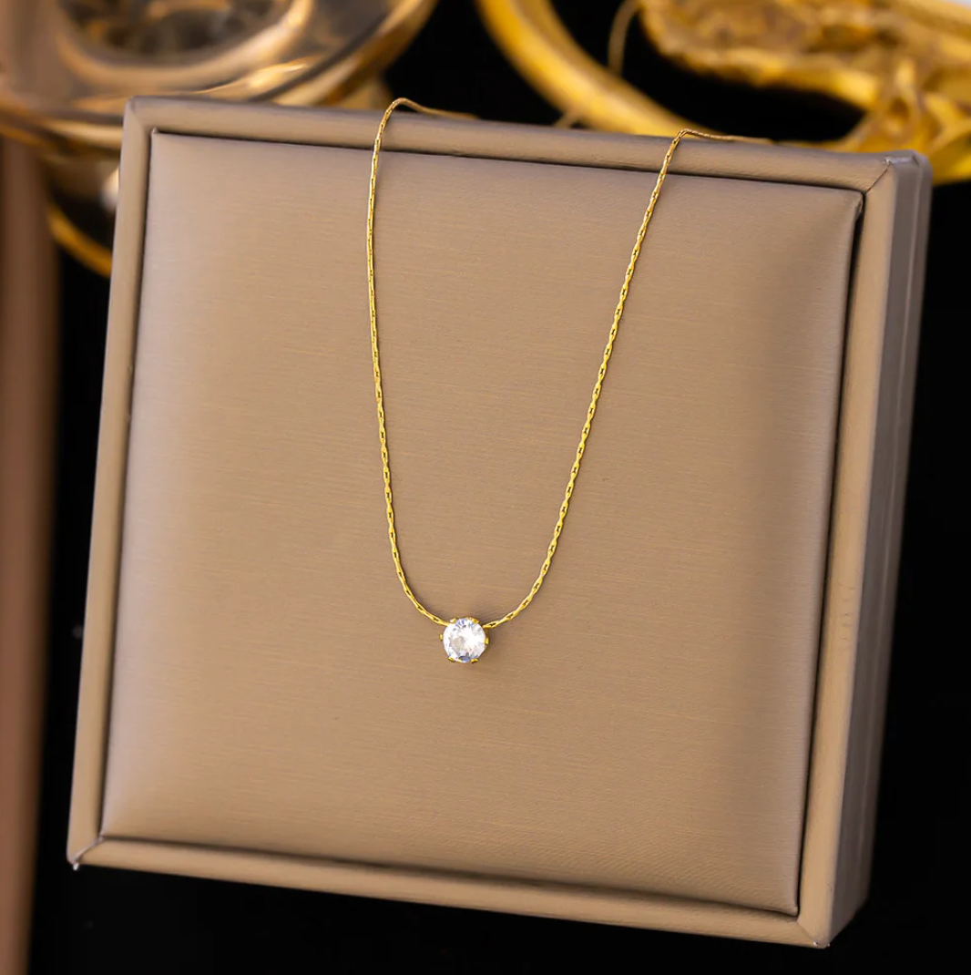 Ceraline – Collier scintillant avec accent brillant