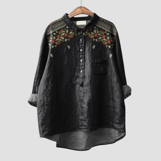 Narelle™ | 2025 – Blouse Noire Brodée