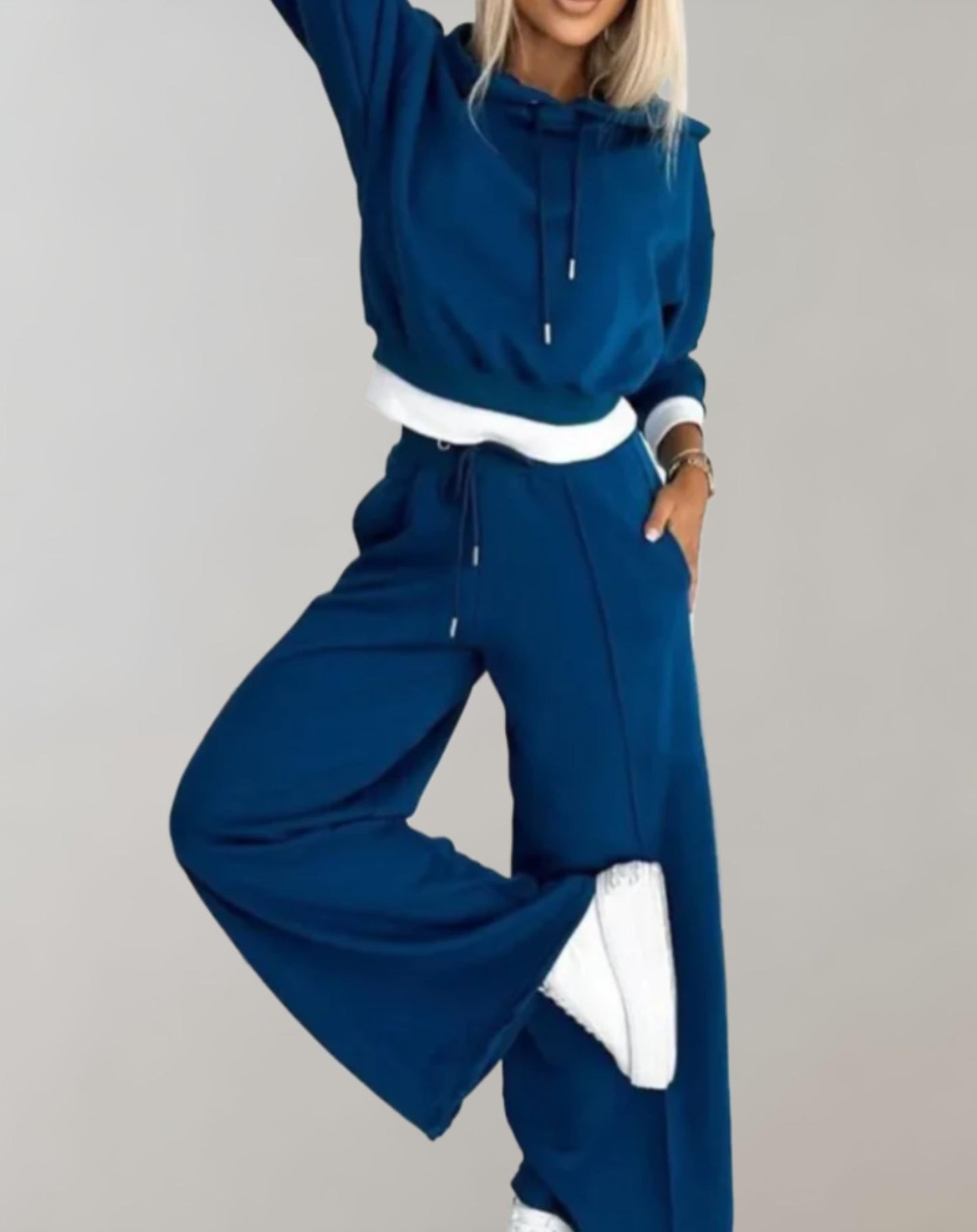 Ensemble femme deux pièces – Sweat-shirt court à capuche et pantalon à jambes larges