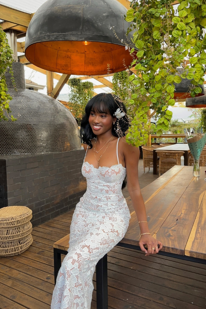 Janessa | Robe Longue en Dentelle