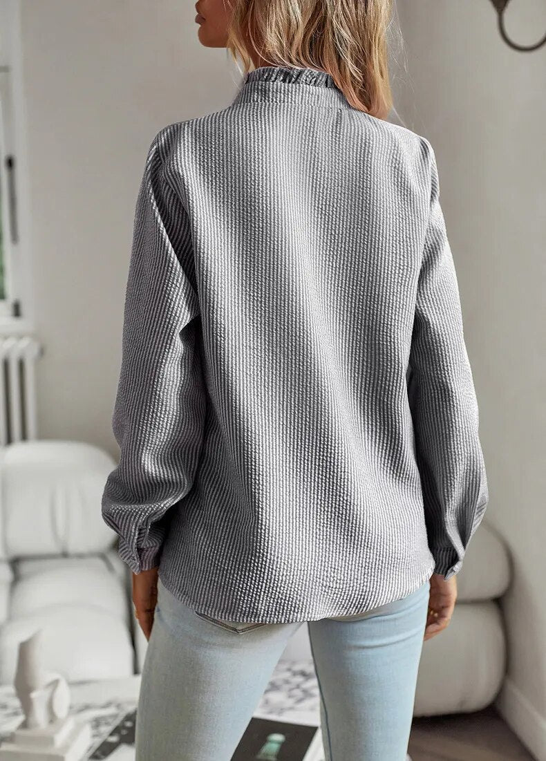 Grace – Blouse Boutonnée Volante