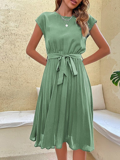 Klara – Robe plissée d'été à manches courtes