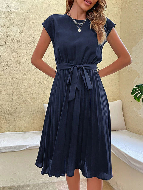 Klara – Robe plissée d'été à manches courtes