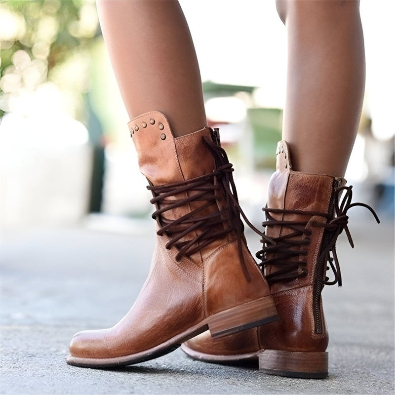 Bottes pour femmes avec clous, lacets et talon bas, finition vintage