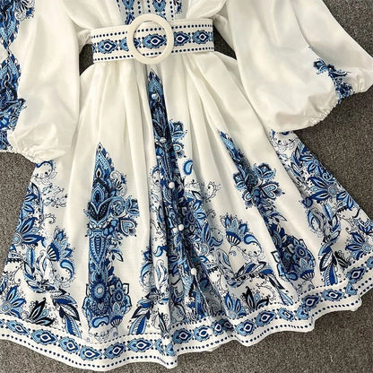 Jaselina – Robe Mini Ajustée Brodée