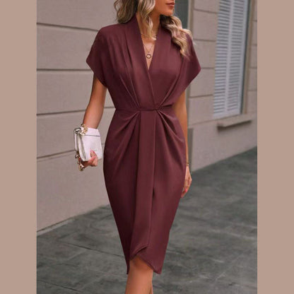 Robe Midi à Manches Courtes pour Femme avec Devant Drapé et Fente Latérale