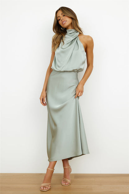 Elianna – Robe midi élégante avec décolleté asymétrique