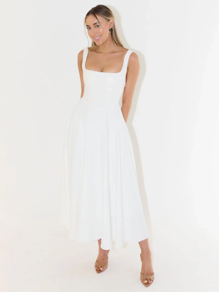 Robe Midi Élégante avec Décolleté Carré - Coupe Flatteuse Intemporelle