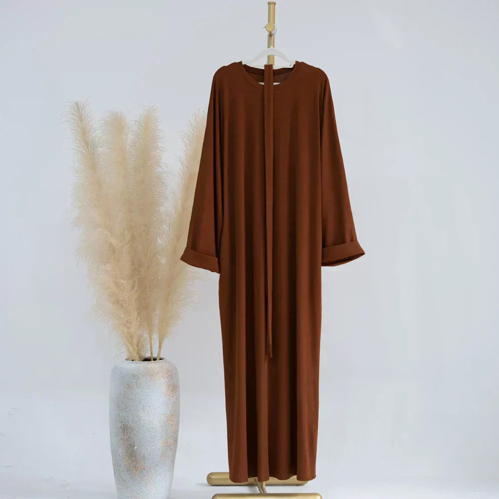 Ariane - Élégante Abaya en Tricot avec Ceinture et Poches Latérales